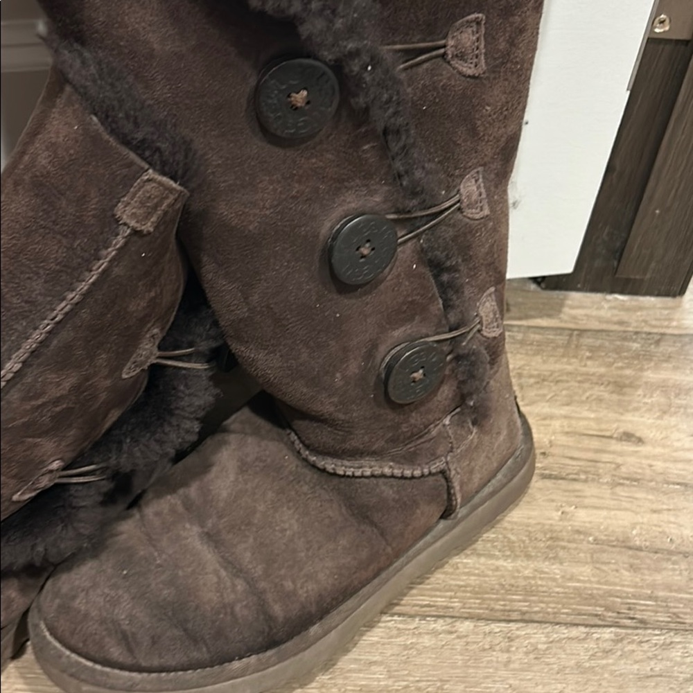 Uggs - image 3